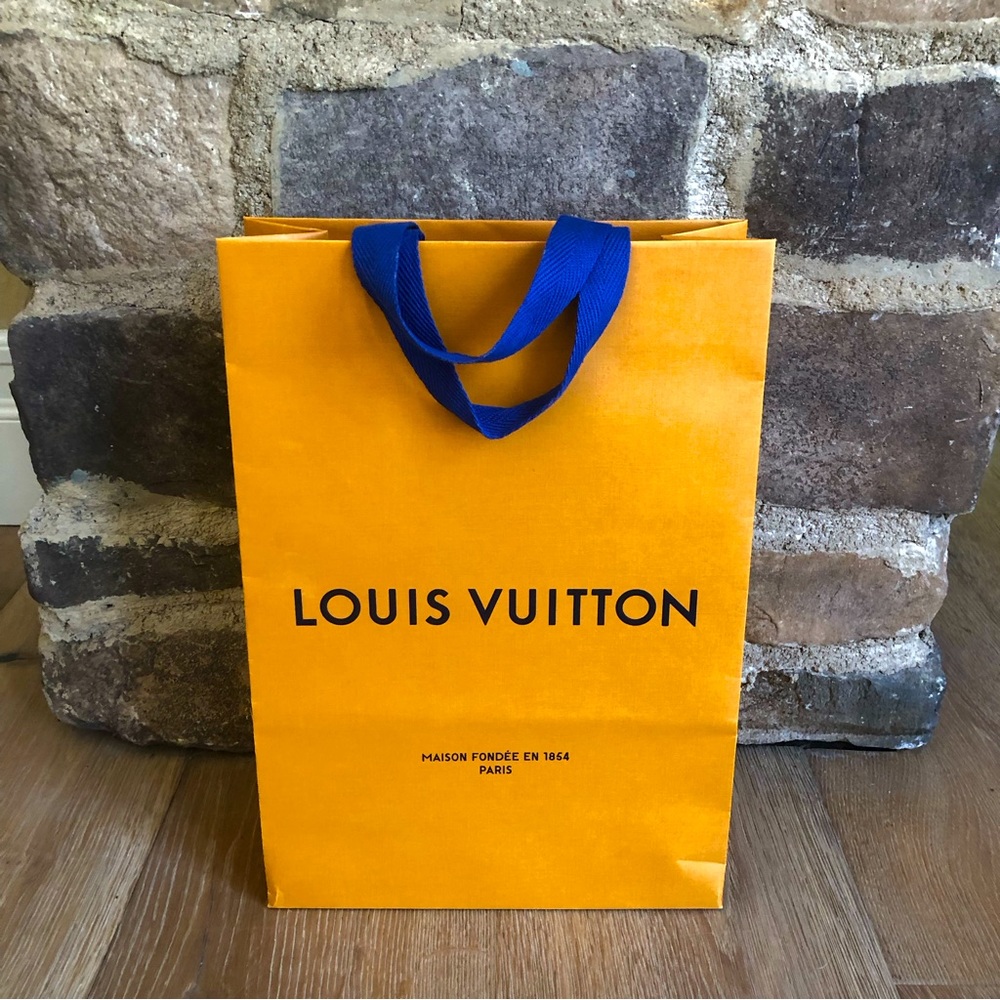 Louis Vuitton paper shopping bag price firm!!